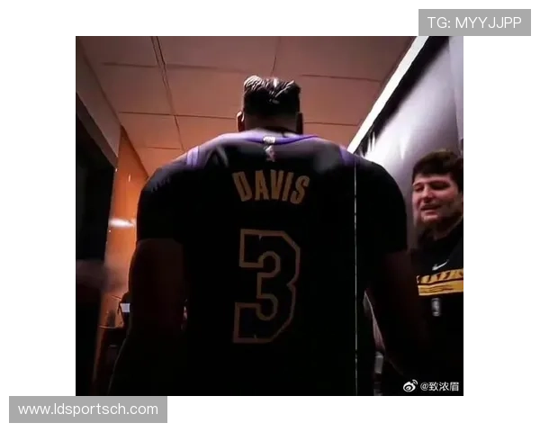 NBA球员背影照有哪些经典作品,意义如何 NBA球员背影照有哪些经典作品,意义如何